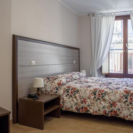 Flora Hotel โตดี ภายนอก รูปภาพ