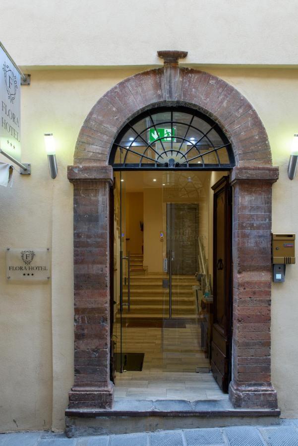 Flora Hotel โตดี ภายนอก รูปภาพ