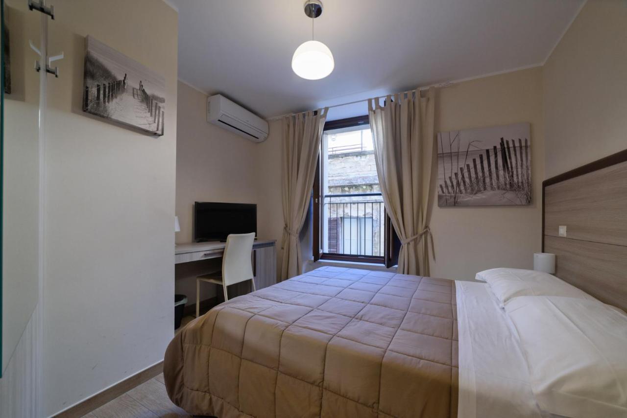 Flora Hotel โตดี ภายนอก รูปภาพ